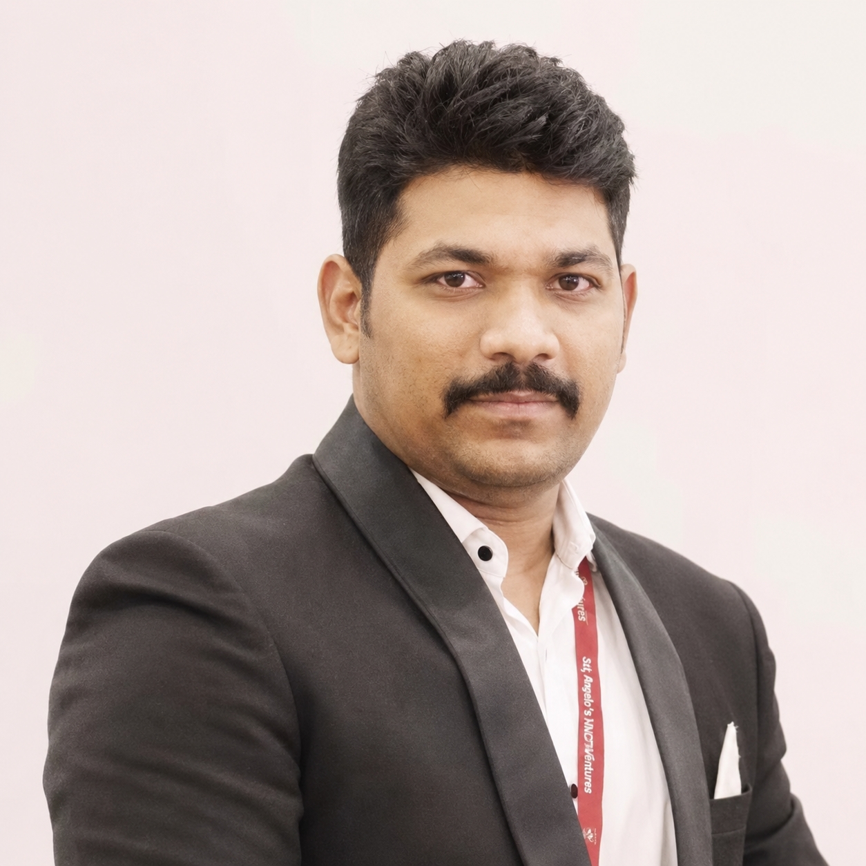 Dr. Hanoch Kumar